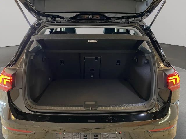 Volkswagen Golf 1.5 TSI BMT Golf VIII