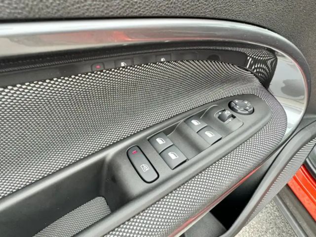 Fiat 600e Hybrid 100 6-Gang eDCT