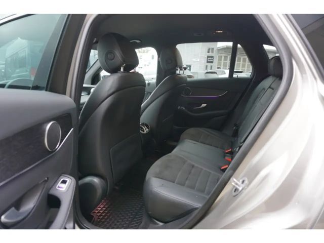 Mercedes-Benz GLC 300 4MATIC AMG Line