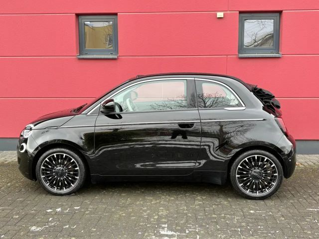 Fiat 500e La Prima