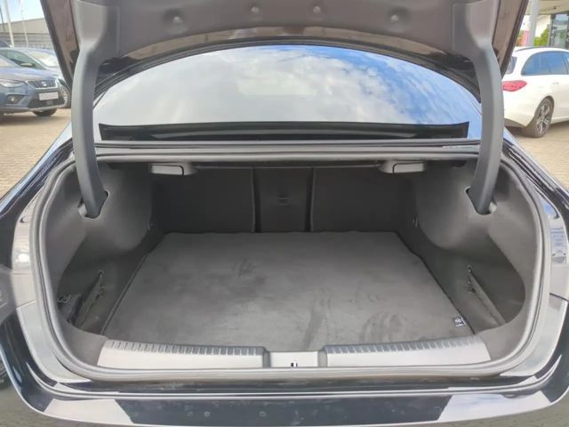 Mercedes-Benz CLA 200 AMG Line Coupé