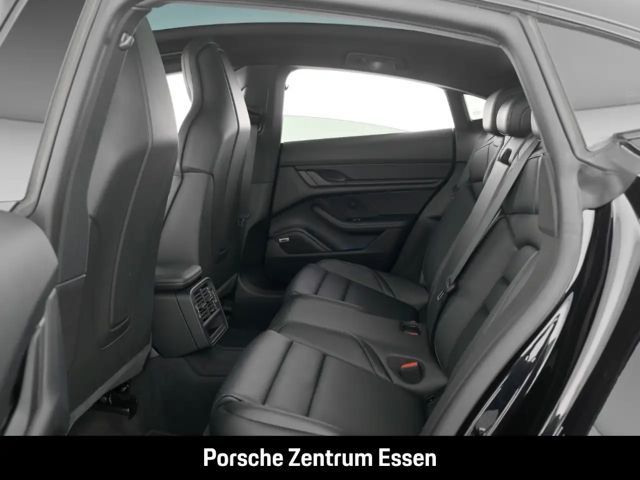 Porsche Taycan Abstand. Luftfederung, Bose,OnBoard 22KW