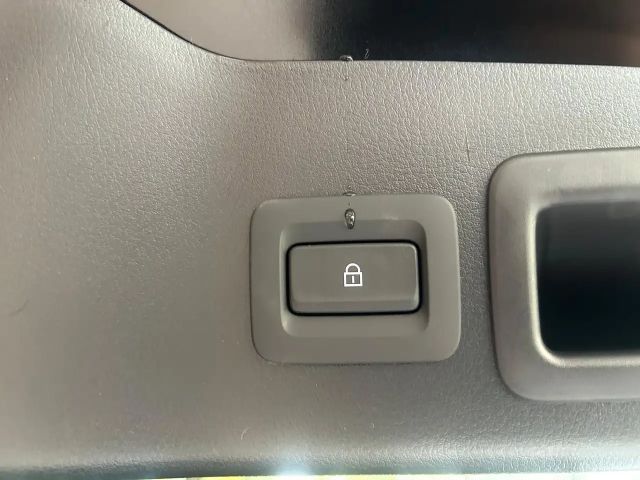 Mazda 3 Exclusive-line