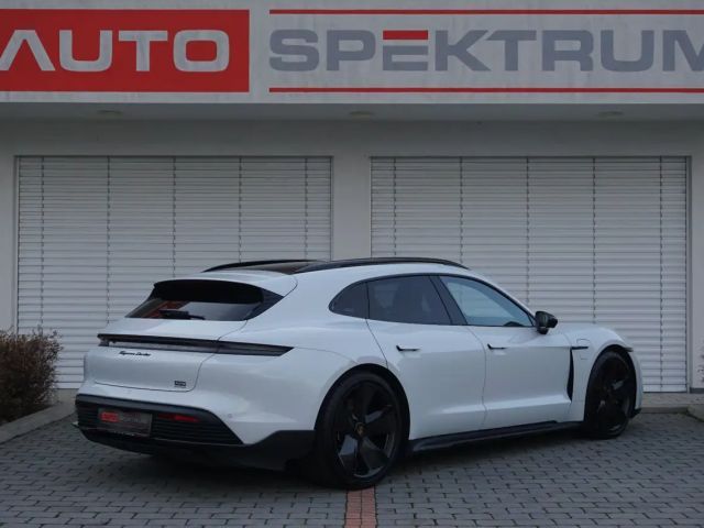 Porsche Taycan Sport Turismo Turbo