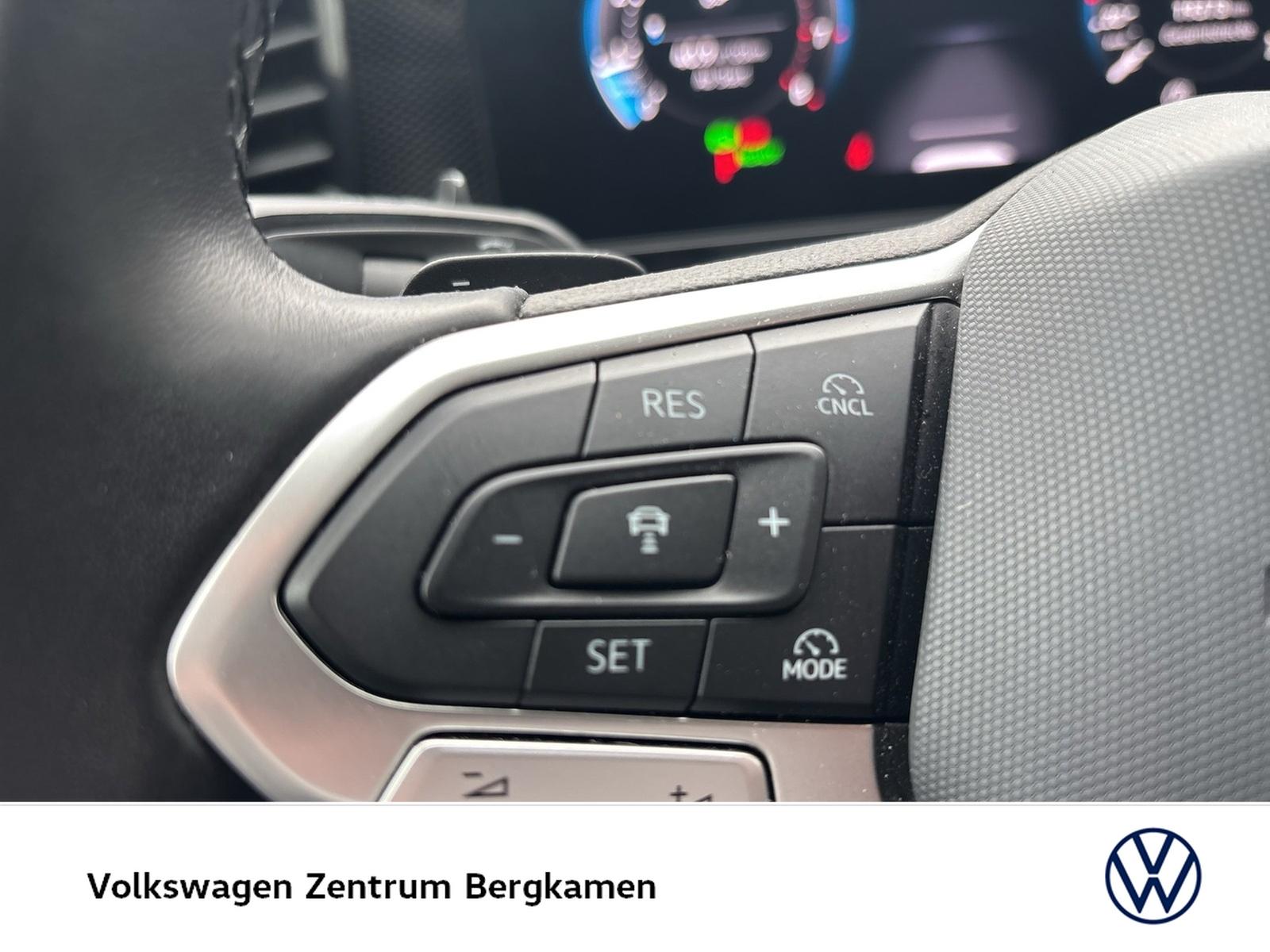 Volkswagen Passat 1.5 eTSI Business Variant