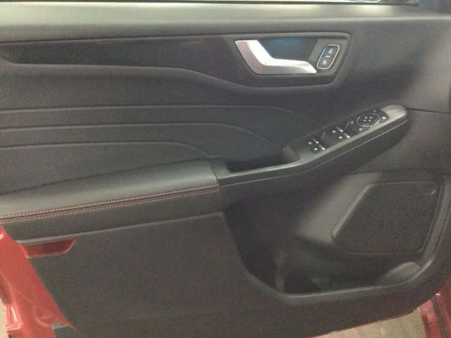 Ford Kuga Plug in Hybrid ST Line X