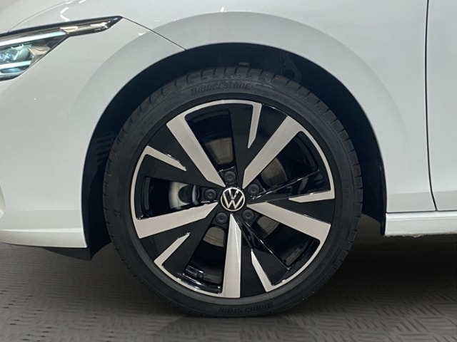 Volkswagen Golf 1.5 TSI Golf VIII