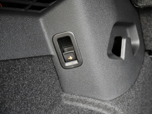 Volkswagen Golf 2.0 TDI Golf VIII R-Line