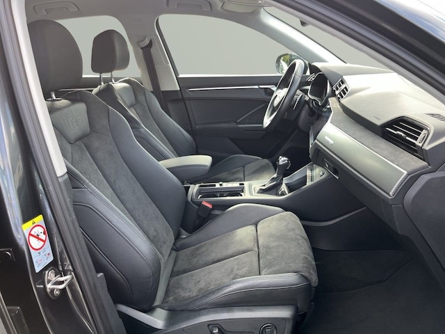 Audi RS Q3 Quattro S-Tronic