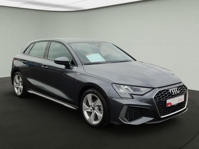 Audi A3 35 TFSI S-Line S-Tronic Sportback