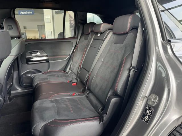 Mercedes-Benz GLB 200 4MATIC AMG Line