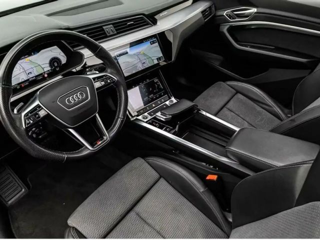 Audi e-tron 55 S-Line