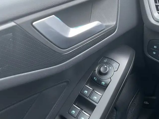 Ford Focus EcoBoost ST Line Wagon