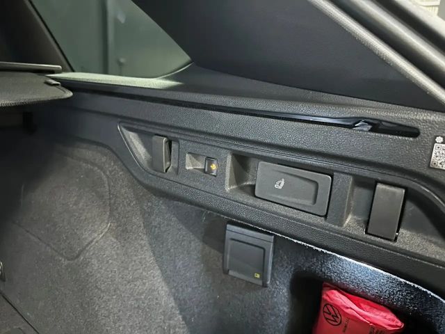 Volkswagen Passat 4Motion R-Line Style Variant