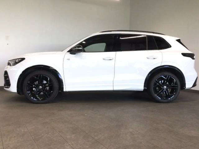 Volkswagen Tiguan 1.5 eTSI DSG IQ.Drive R-Line