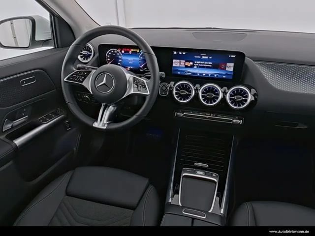 Mercedes-Benz GLA 180 Progressive