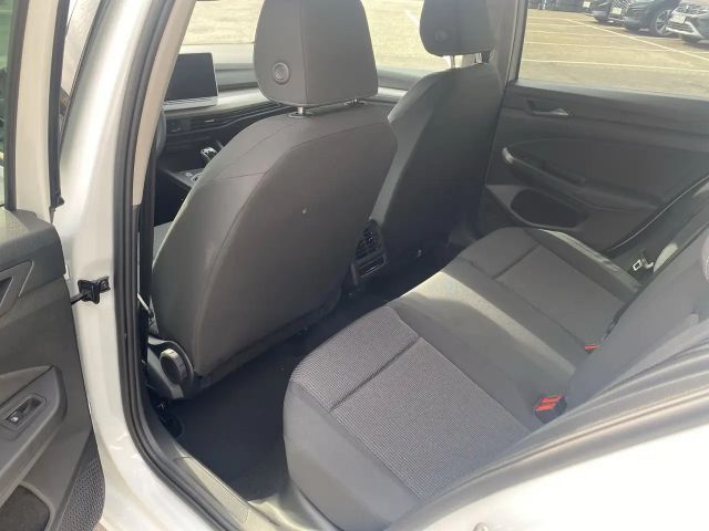 Volkswagen Golf 4Me TSI