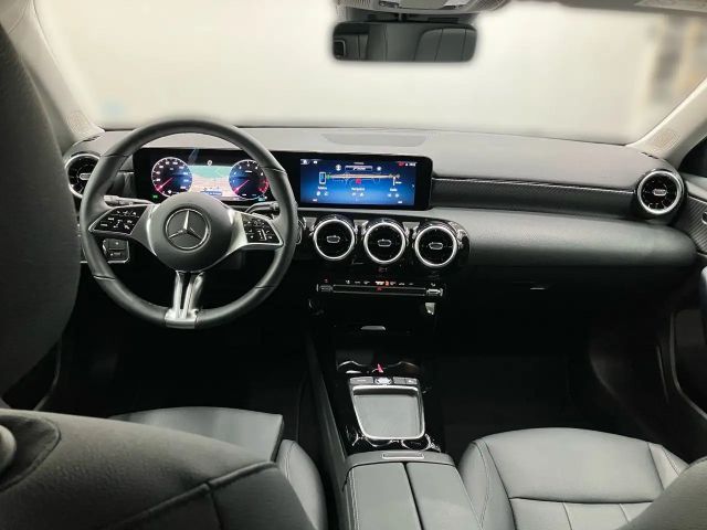 Mercedes-Benz A 180 Progressive