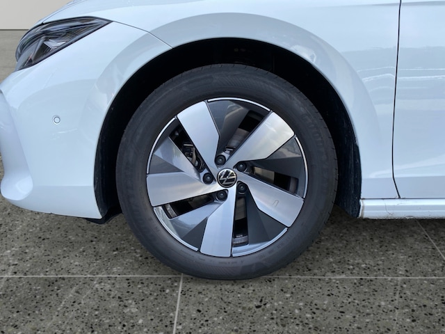 Volkswagen Passat 1.5 eTSI DSG Variant