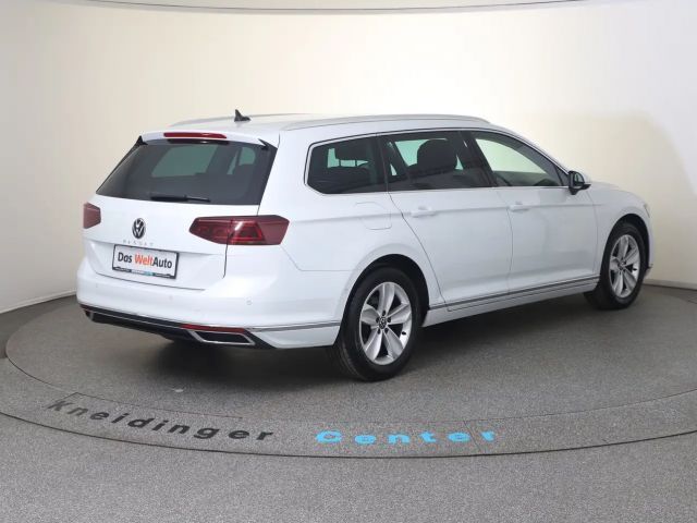 Volkswagen Passat DSG Elegance Elegance Variant