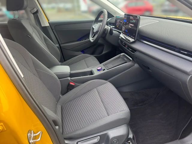 Volkswagen T-Roc 1.5 eTSI DSG Life Plus