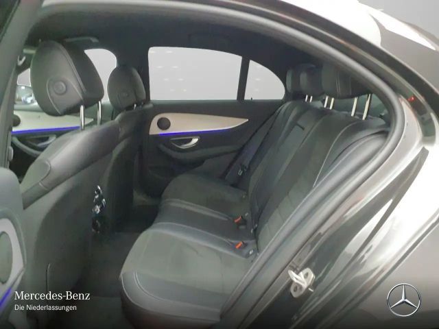 Mercedes-Benz E 300 AMG Line Sedan