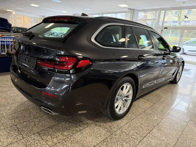 BMW 520 520d Business Line Touring xDrive