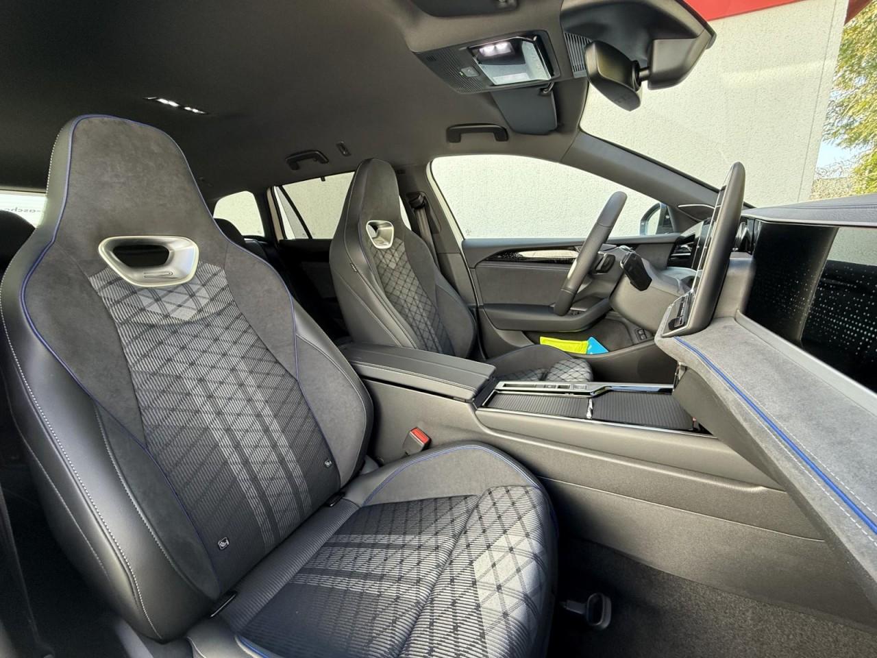 Volkswagen Passat DSG R-Line eHybrid