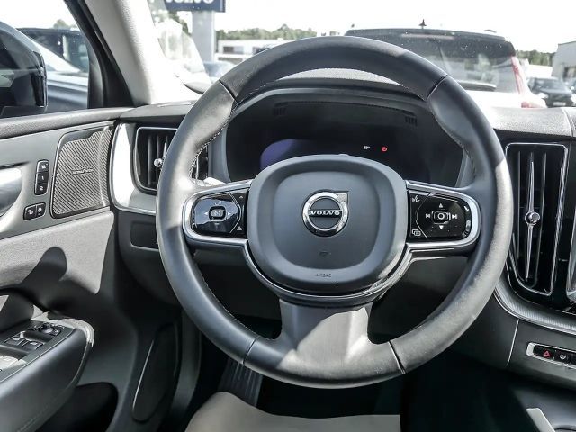 Volvo XC60 AWD Dark Plus