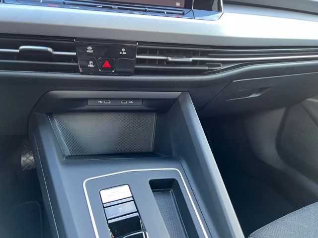 Volkswagen Golf DSG Life Variant