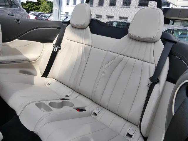 Mercedes-Benz CLE 300 4MATIC AMG Line