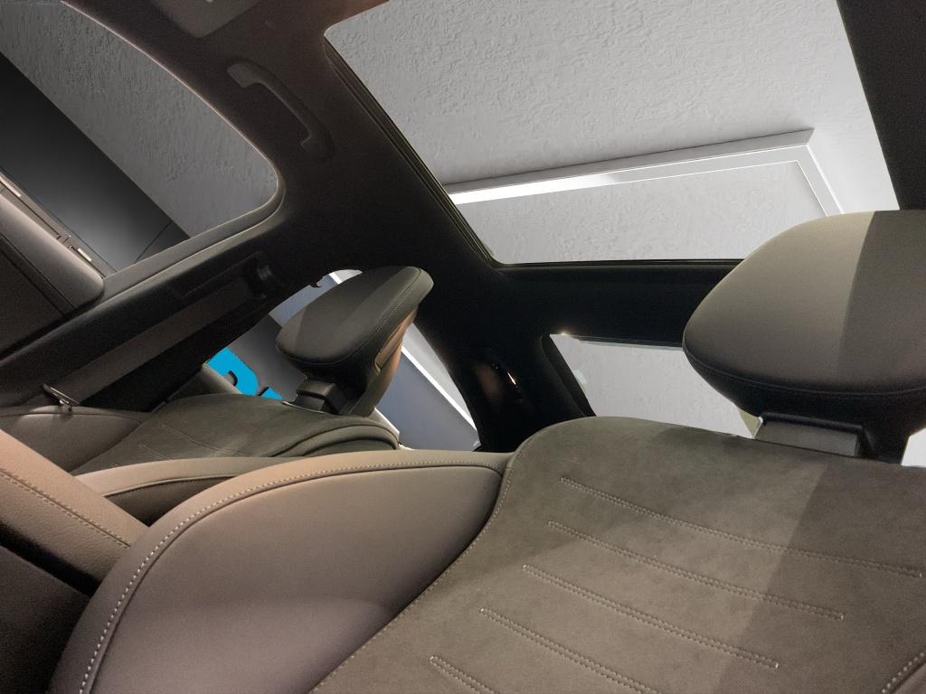 Mercedes-Benz C 220 AMG Line C 220 d Sedan