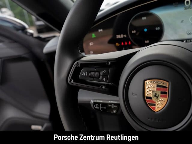 Porsche Taycan 4S Cross Turismo