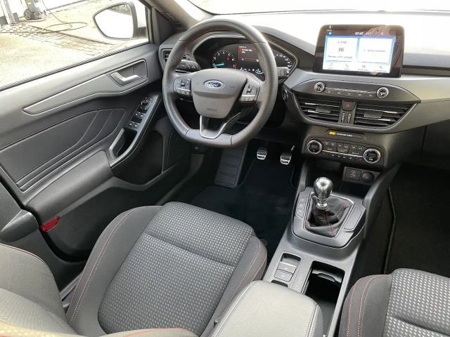 Ford Focus ST Line Style Wagon