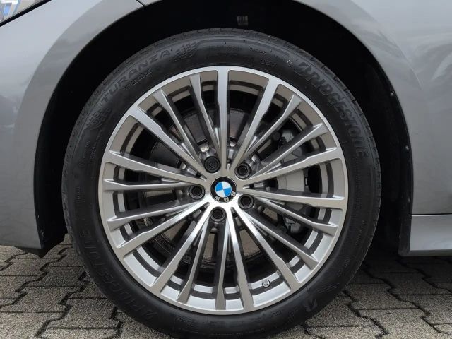 BMW 330 330i Touring xDrive