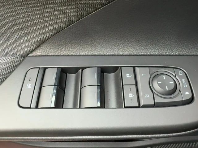 Toyota C-HR 2.0 Teamplayer Klima Kamera Sitzhzg