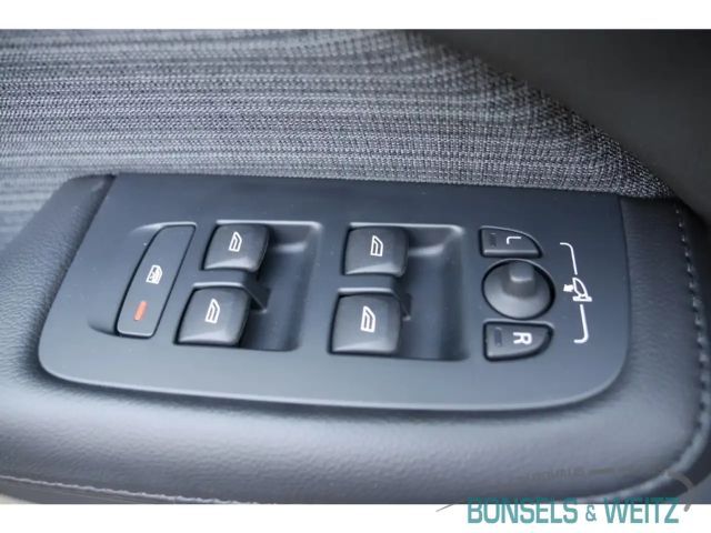 Volvo V60 Core Hybrid