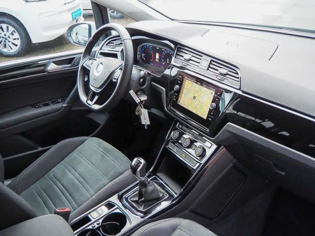 Volkswagen Touran 1.5 TSI Highline