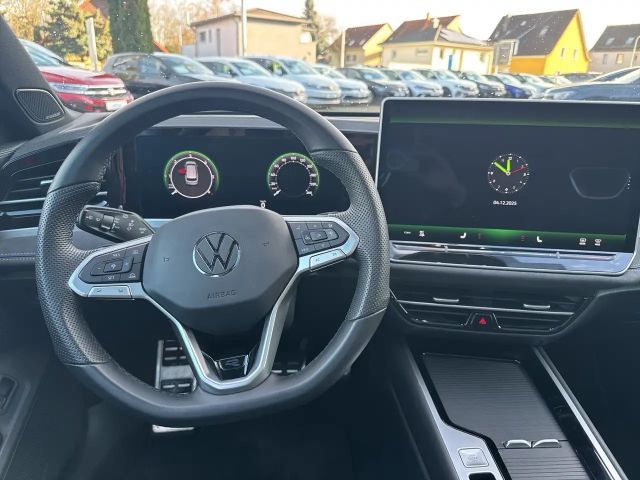 Volkswagen Passat Business DSG R-Line Variant