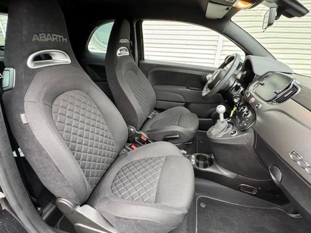 Abarth 595 PDC Klimaautom. DAB NAVI Scheckh. NUR 7.300 KM