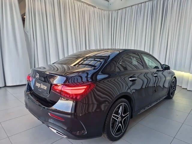 Mercedes-Benz A 180 AMG Line