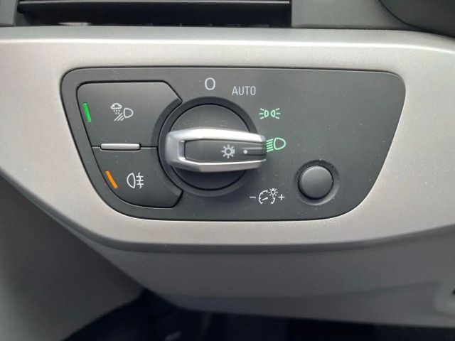 Audi A4 40 TDI Avant S-Line