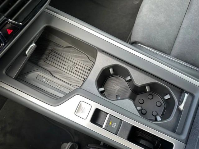 Volkswagen Passat 1.5 eTSI Business DSG