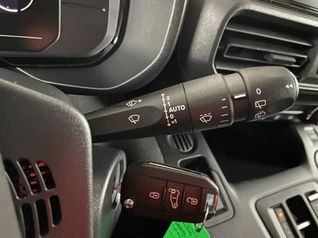 Opel Combo COMBO Cargo DOKA 1,5 131PS 8G Automatik