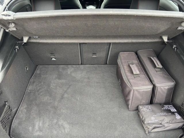 Mercedes-Benz A 250 A 250 e AMG Line