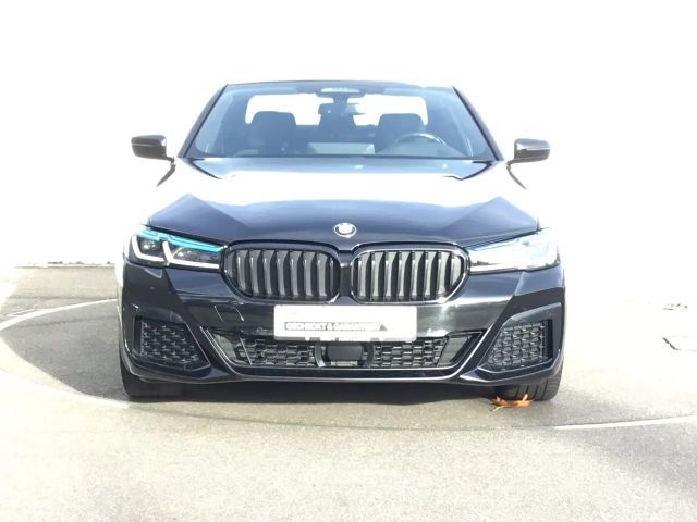 BMW 530 530e M-Sport Sedan