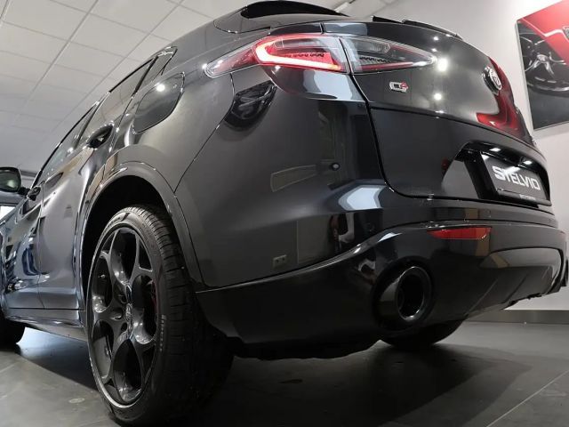 Alfa Romeo Stelvio AT8 Q4 Veloce