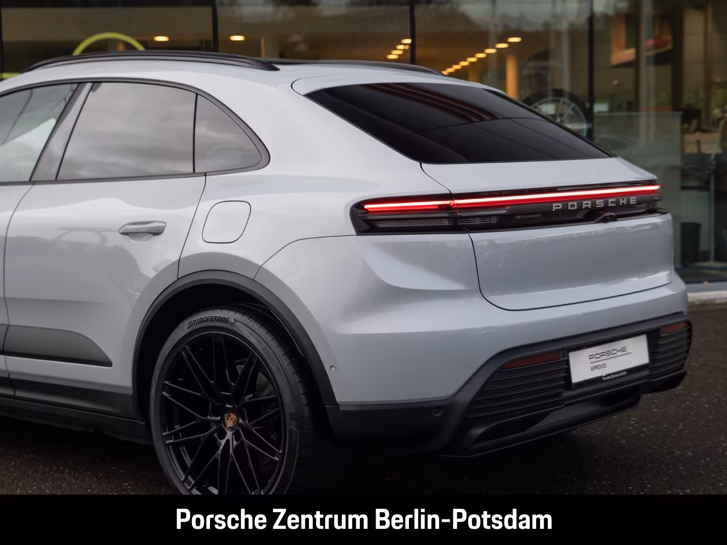 Porsche Macan InnoDrive BOSE 22-Zoll Panoramadach LED