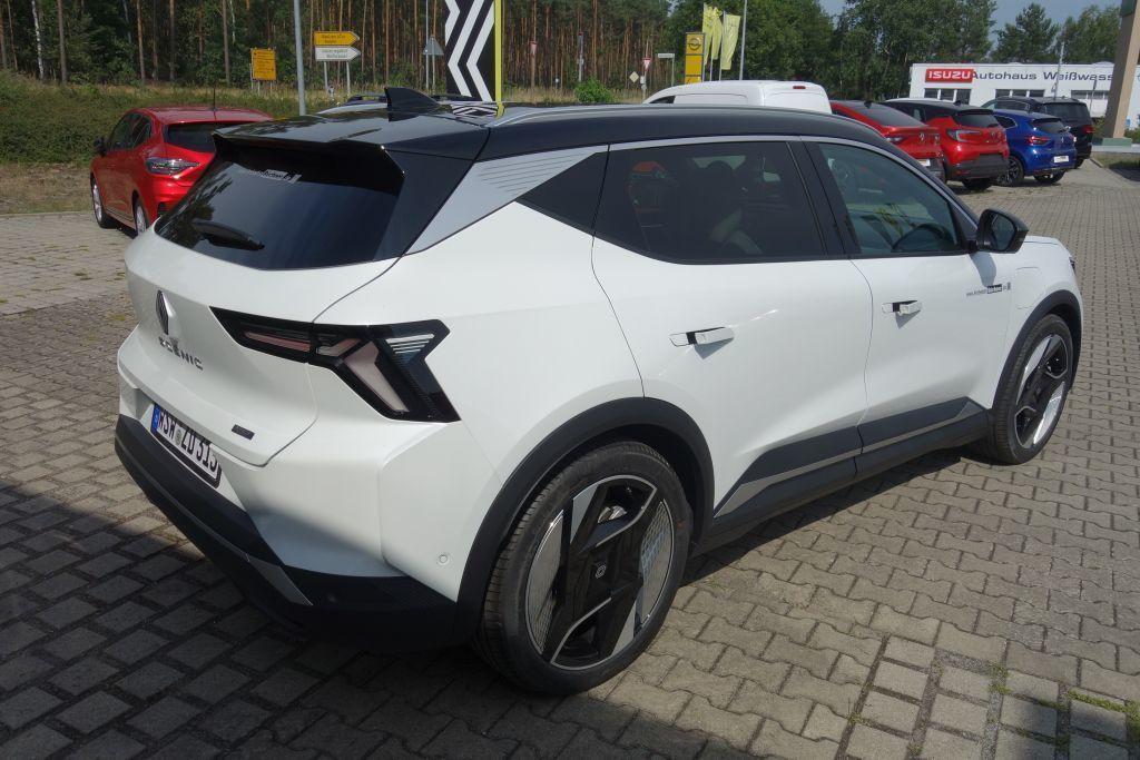 Renault Scenic E-Tech Iconic