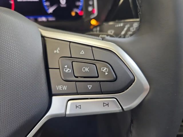 Volkswagen Touran 1.5 TSI Highline Style